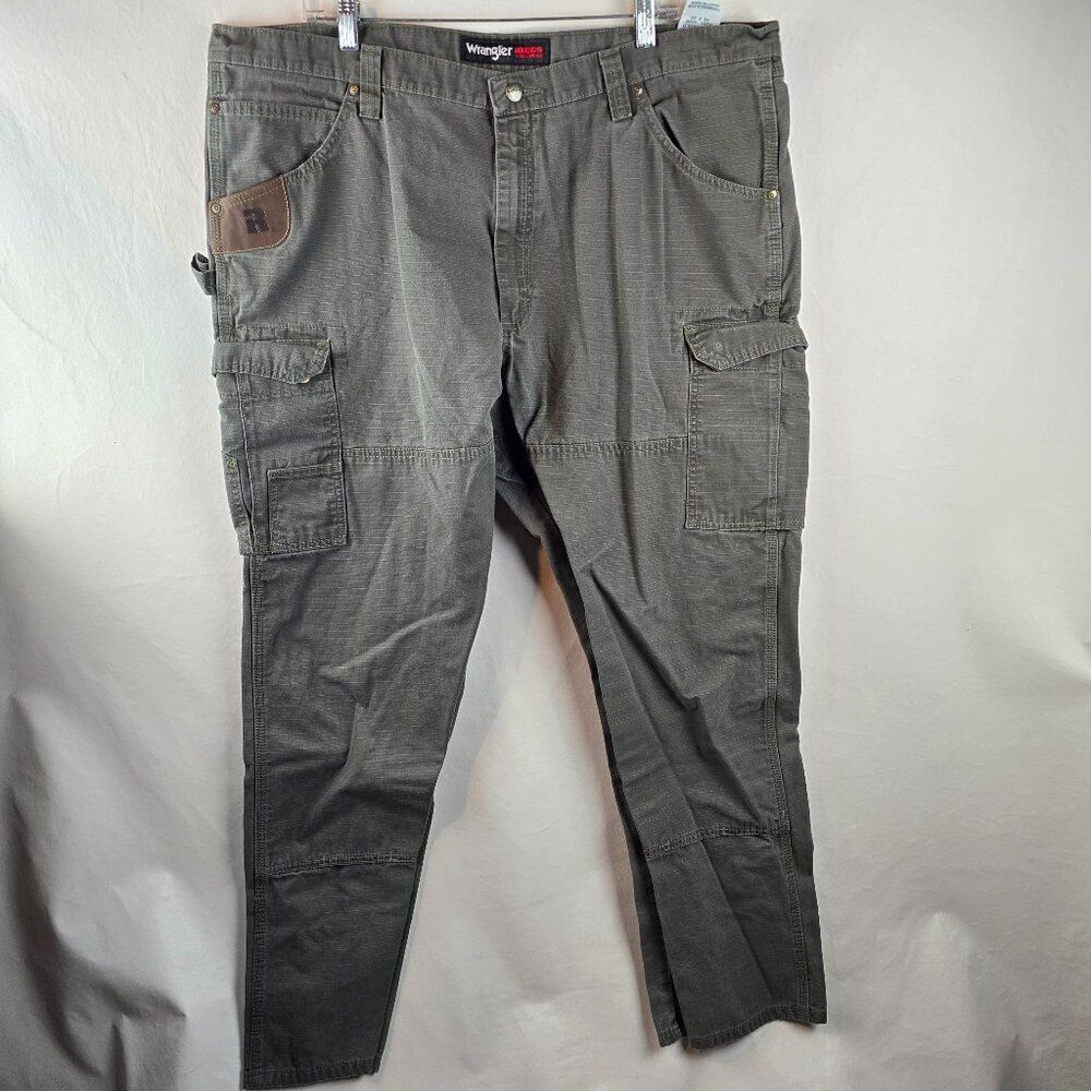 Wrangler Riggs Workwear Pants Mens 42x32 Gray Cargo Utility Carpenter Jeans A03-